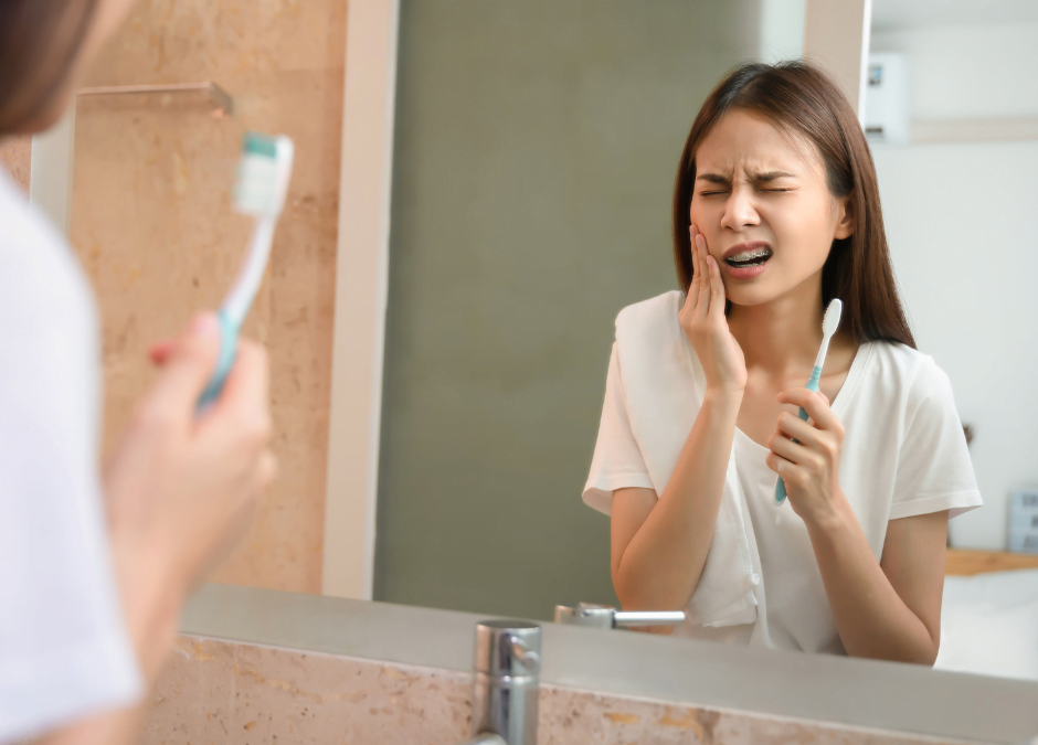 Teeth Whitening for Sensitive Teeth: Things to Know